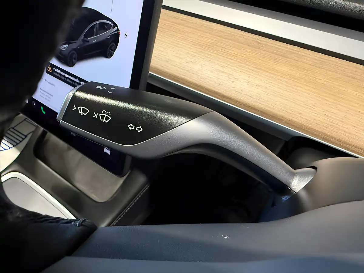 Used 2021 Tesla Model 3 Long Range Black - Interior and Exterior details 18