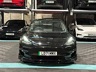 Used 2021 Tesla Model 3 Long Range Black - Interior and Exterior details 4