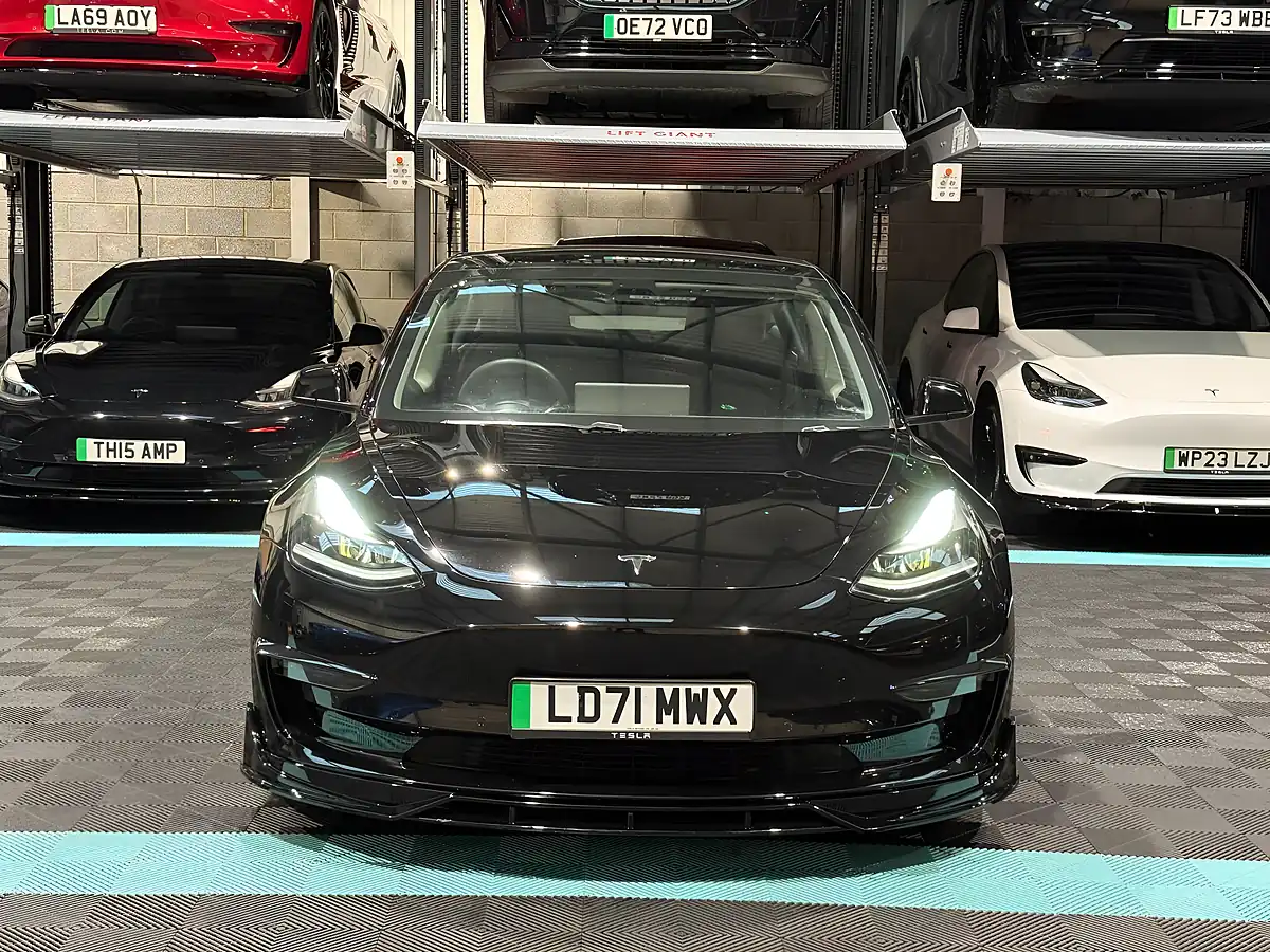 Used 2021 Tesla Model 3 Long Range Black - Interior and Exterior details 4