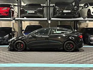 Used 2021 Tesla Model 3 Long Range Black - Interior and Exterior details 6