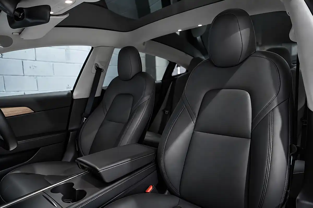 Used 2021 Tesla Model 3 Long Range Black - Interior and Exterior details 8