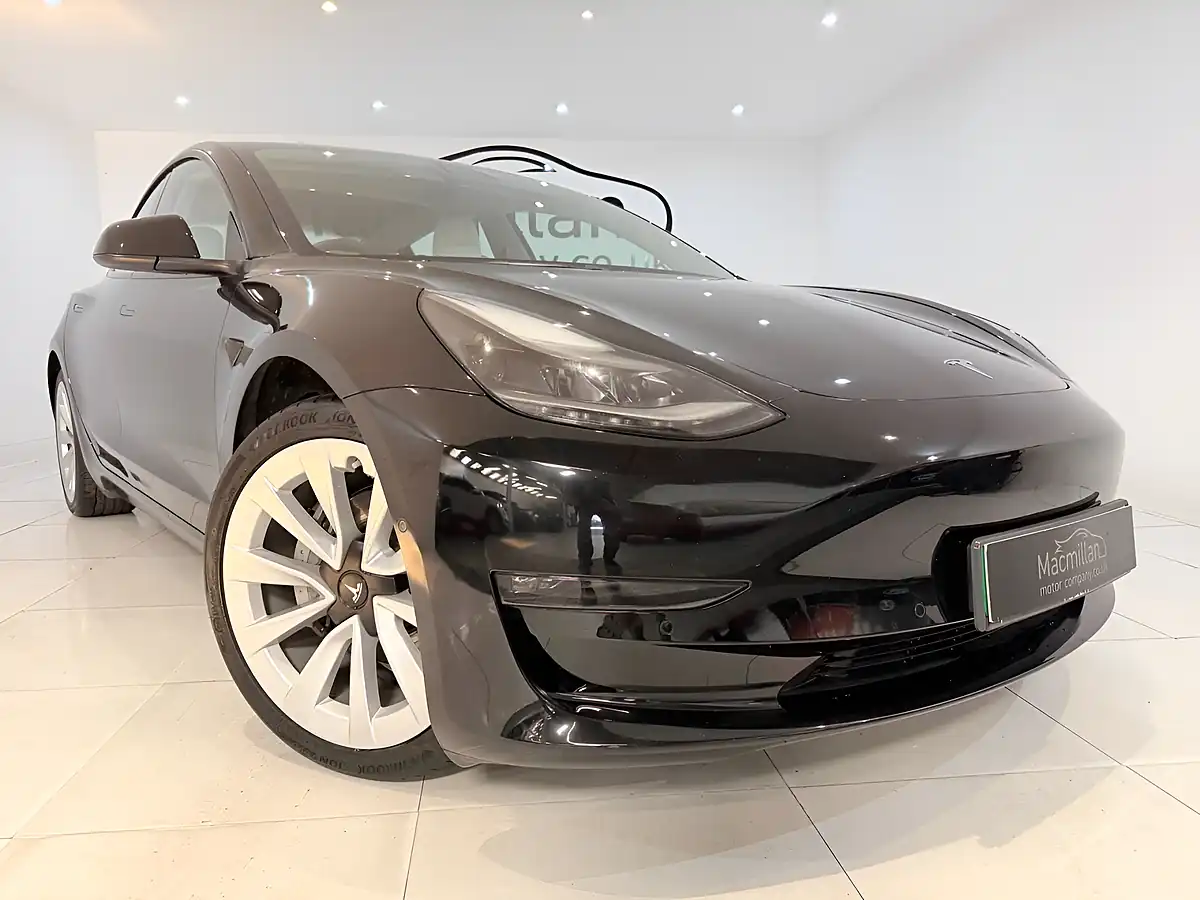 Used 2021 Tesla Model 3 Long Range Black - Interior and Exterior details 4
