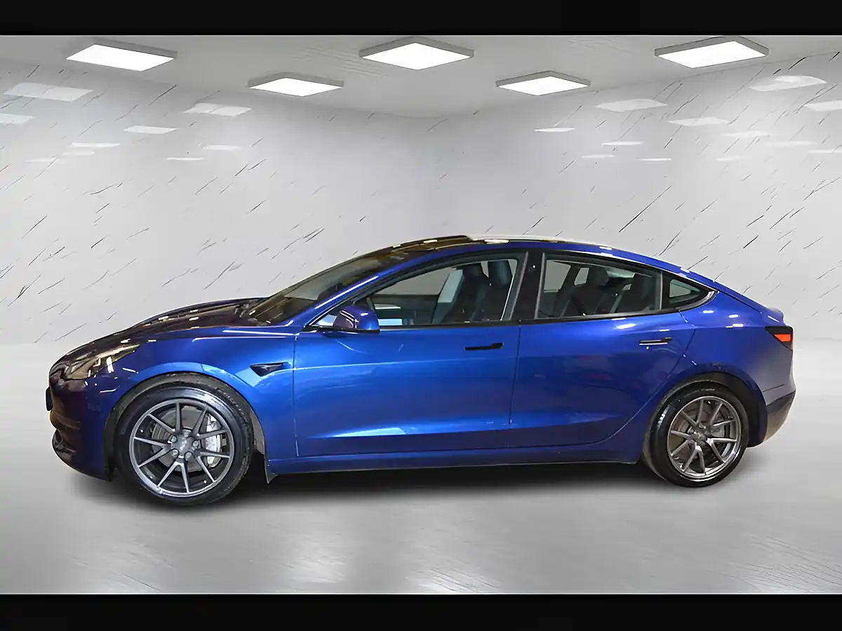 Used 2021 Tesla Model 3 Long Range Blue - Interior and Exterior details 5