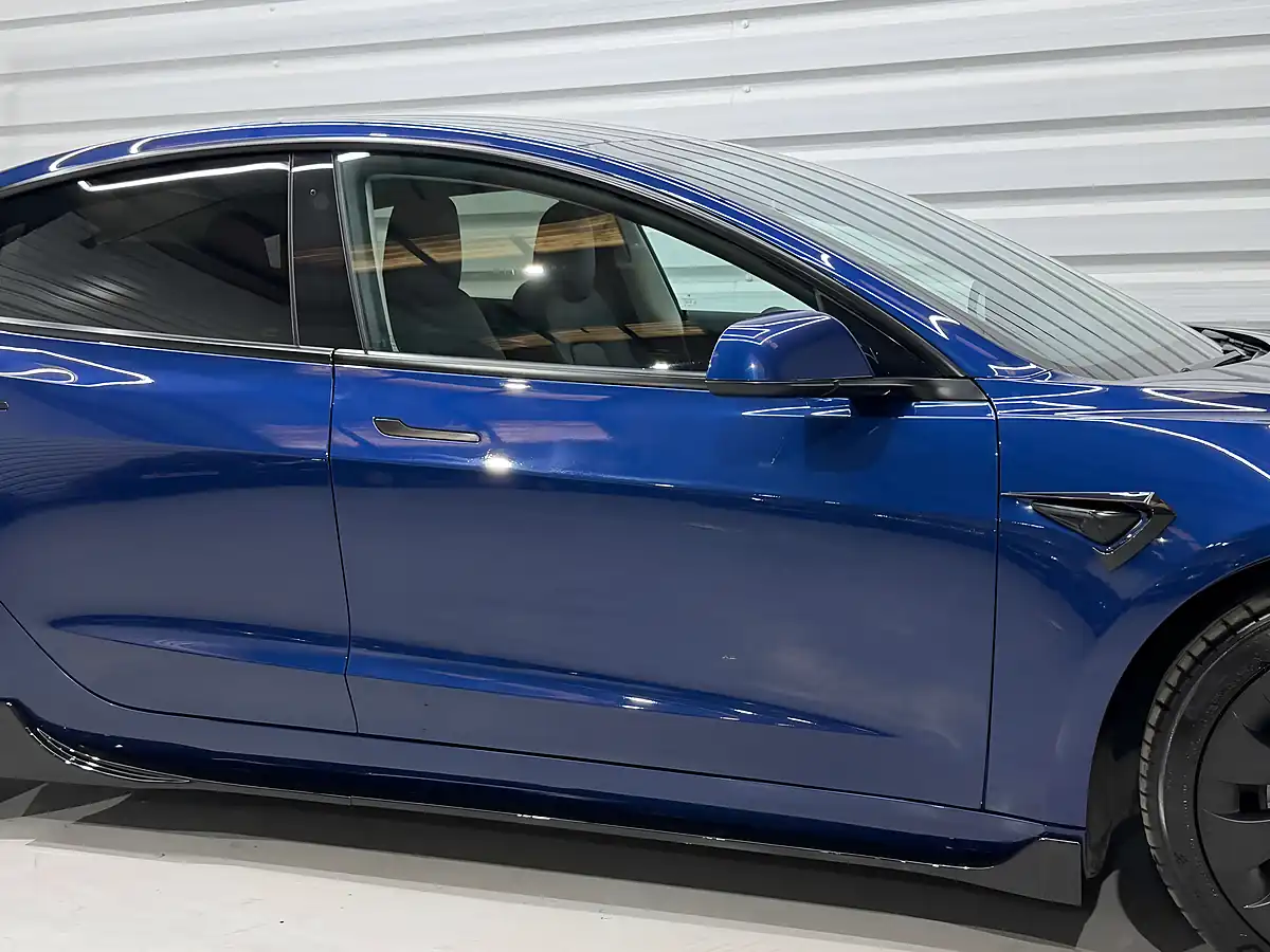 Used 2021 Tesla Model 3 Long Range Blue - Interior and Exterior details 16