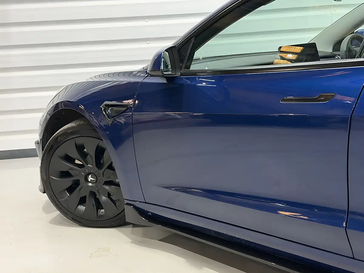 Used 2021 Tesla Model 3 Long Range Blue - Interior and Exterior details 3