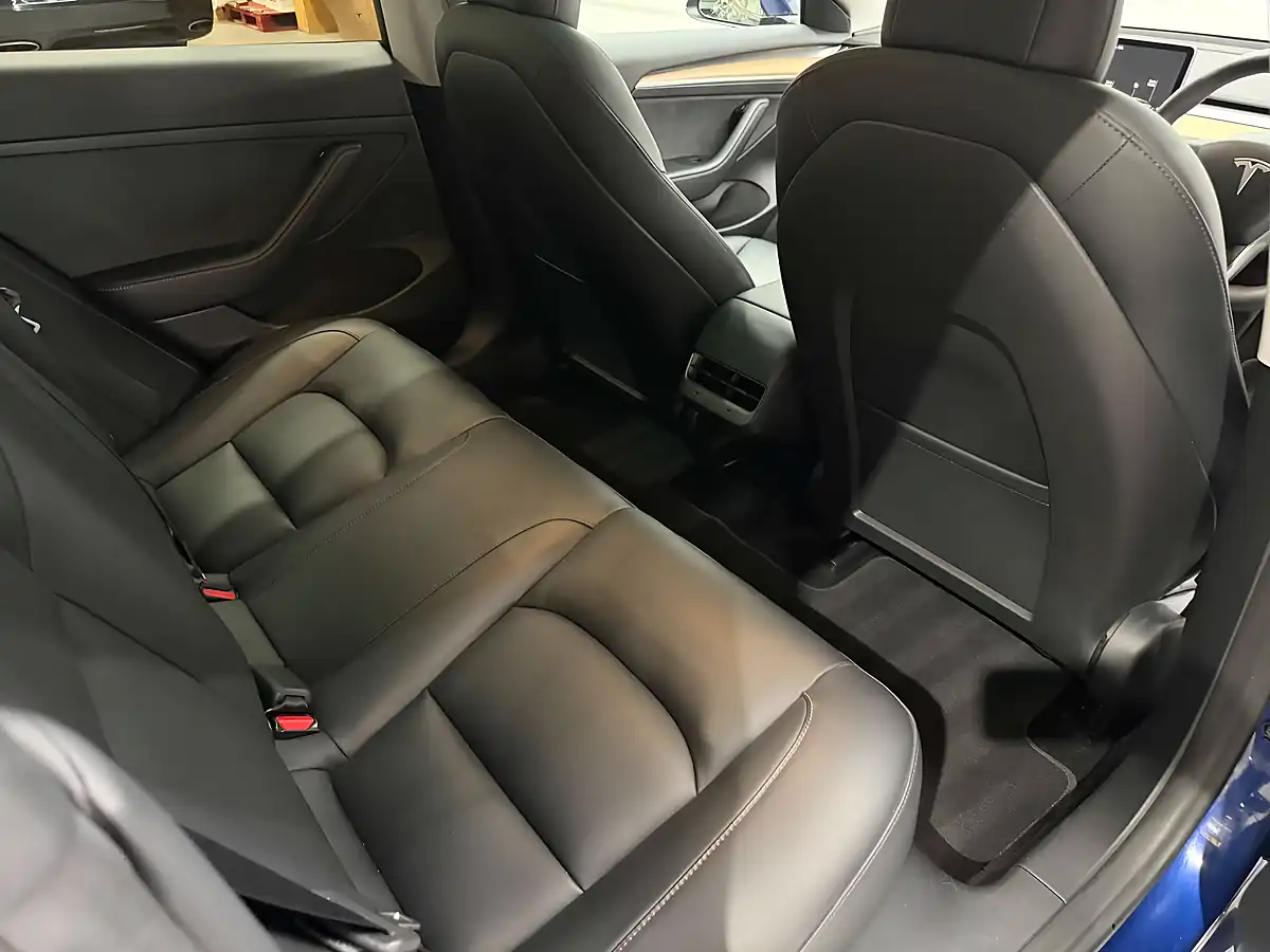 Used 2021 Tesla Model 3 Long Range Blue - Interior and Exterior details 9