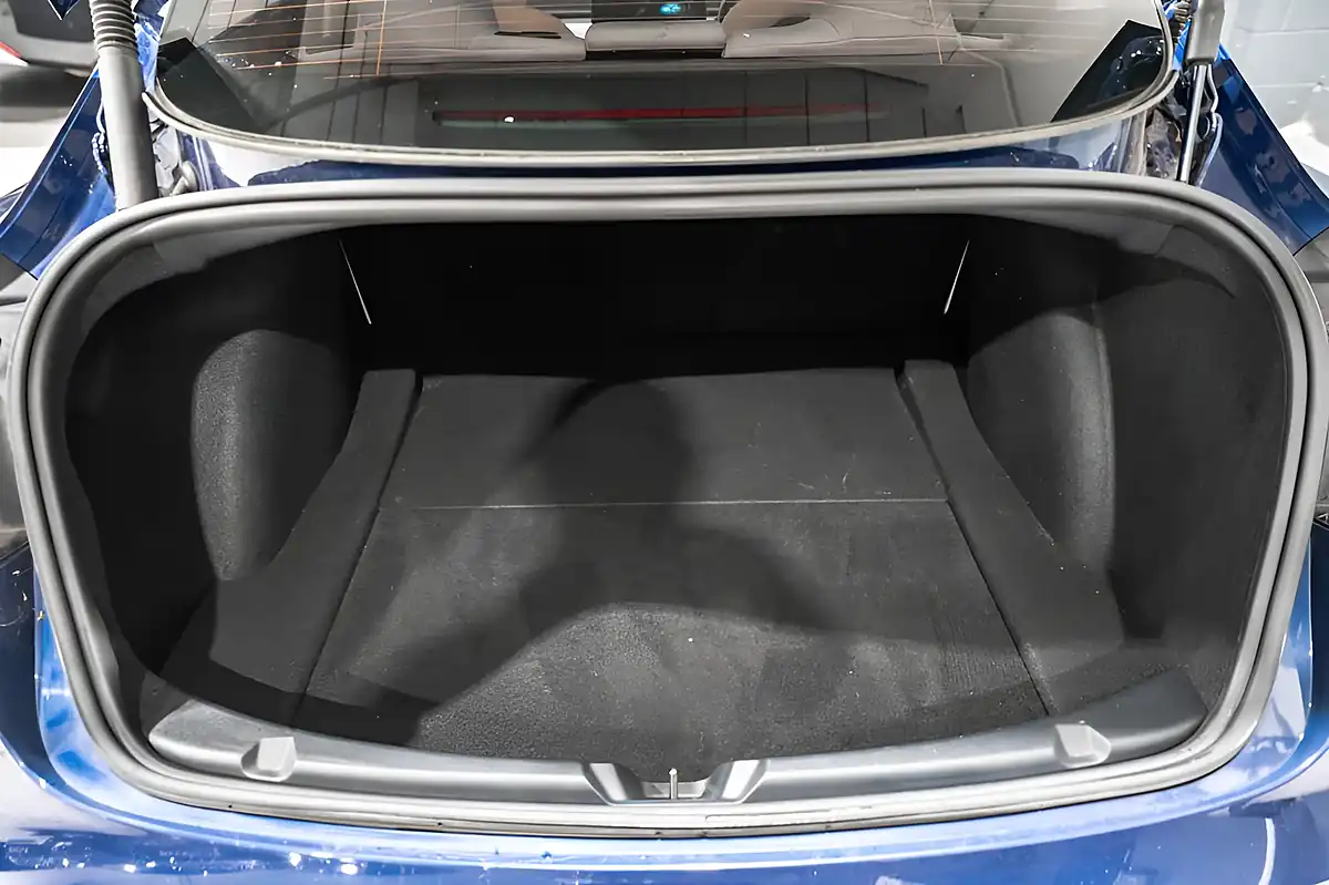 Used 2021 Tesla Model 3 Long Range Blue - Interior and Exterior details 19