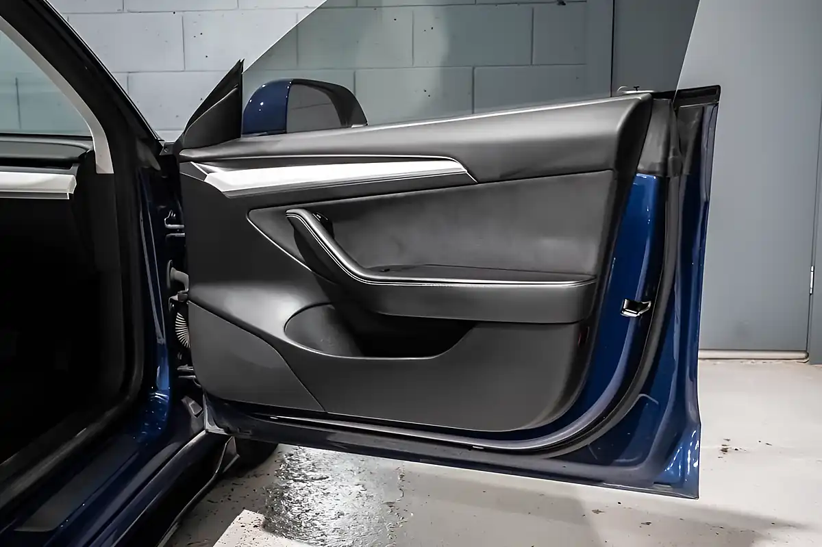 Used 2021 Tesla Model 3 Long Range Blue - Interior and Exterior details 8
