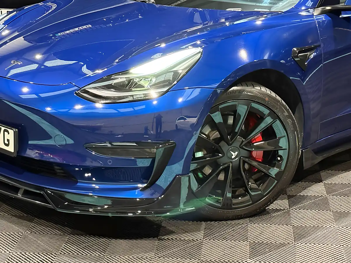 Used 2021 Tesla Model 3 Long Range Blue - Interior and Exterior details 10