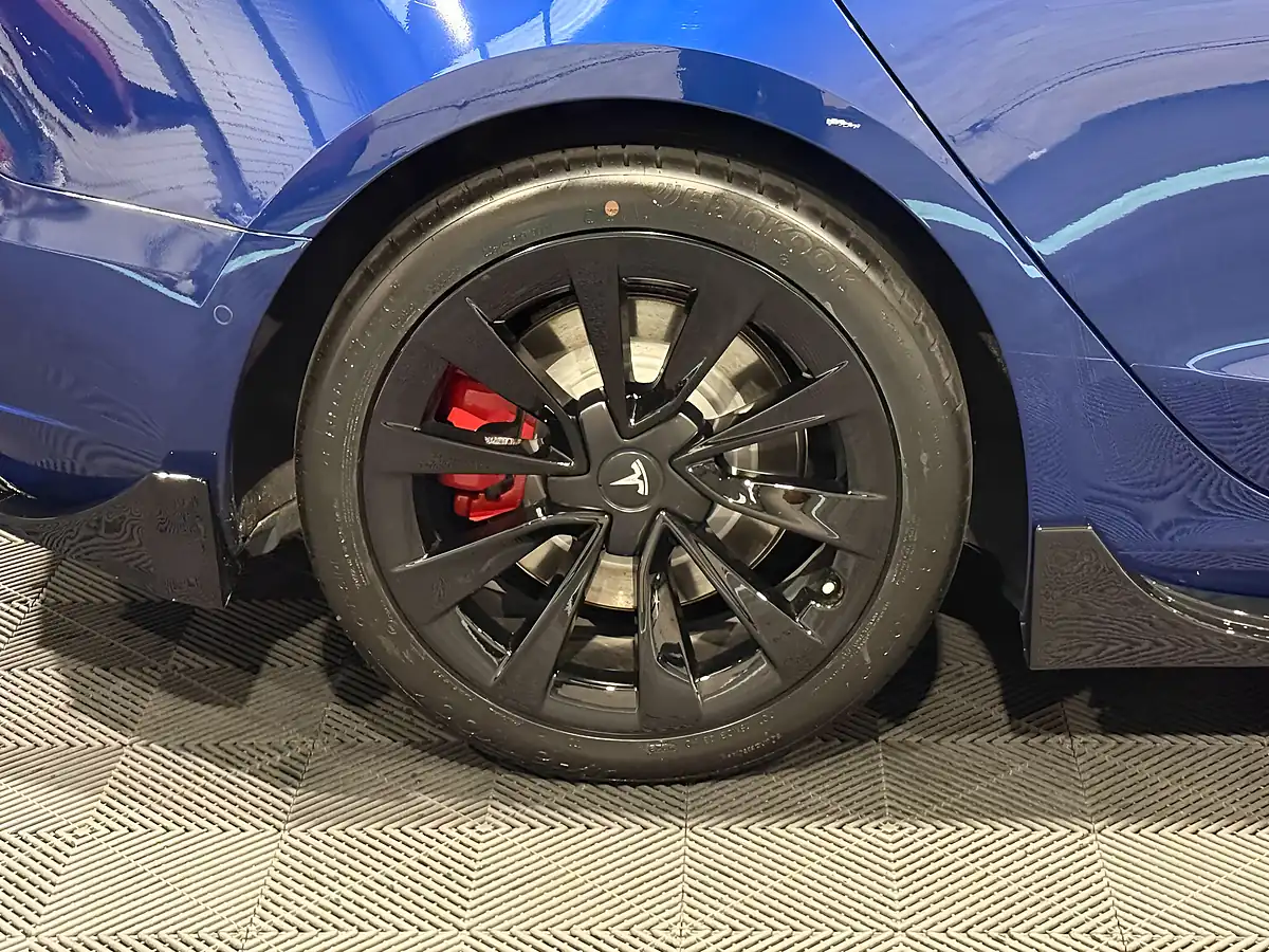 Used 2021 Tesla Model 3 Long Range Blue - Interior and Exterior details 11