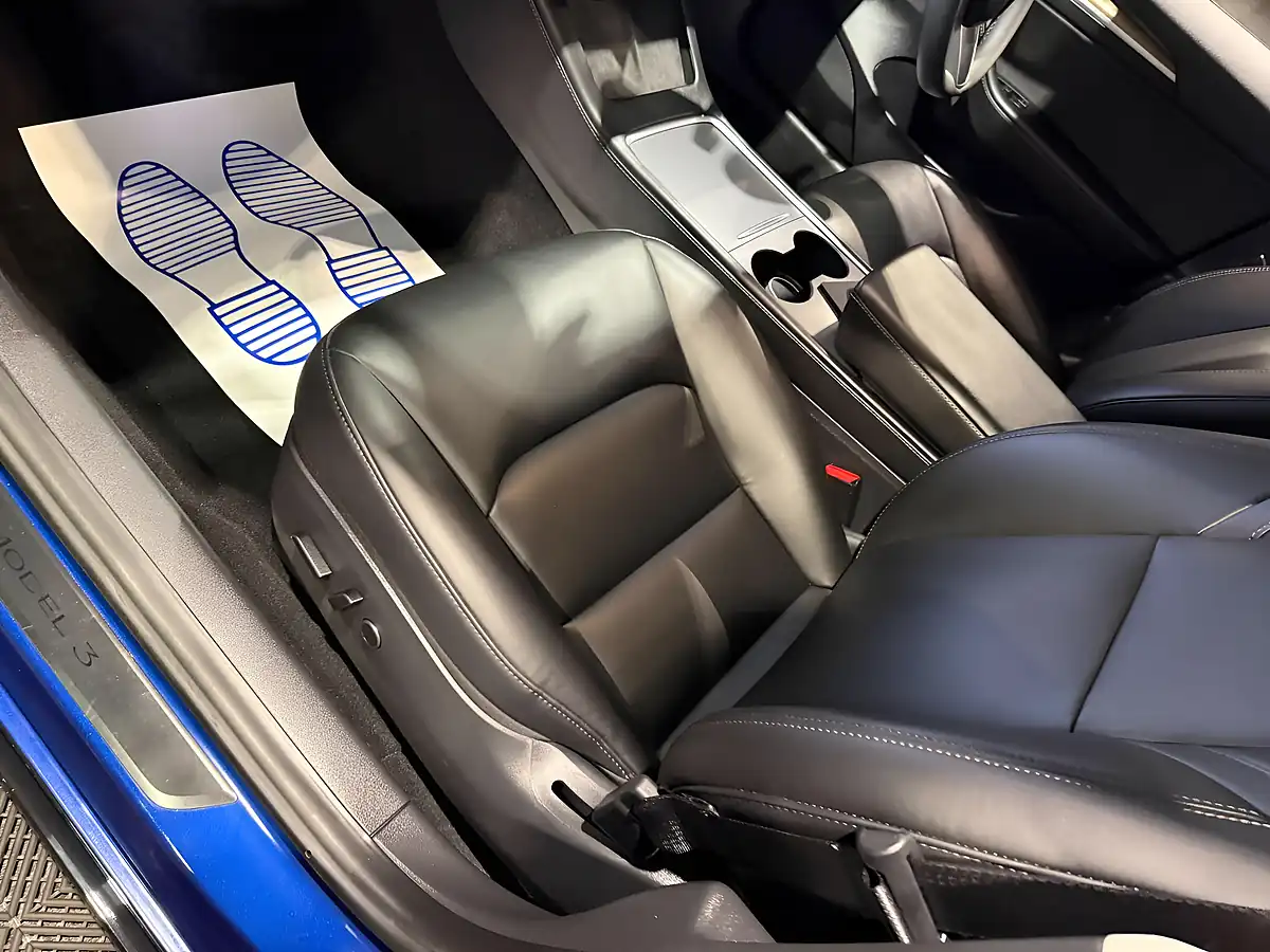 Used 2021 Tesla Model 3 Long Range Blue - Interior and Exterior details 14
