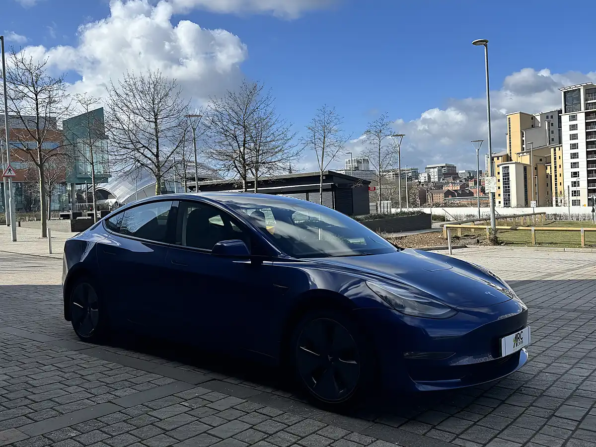 Used 2021 Tesla Model 3 Long Range Blue - Interior and Exterior details 17