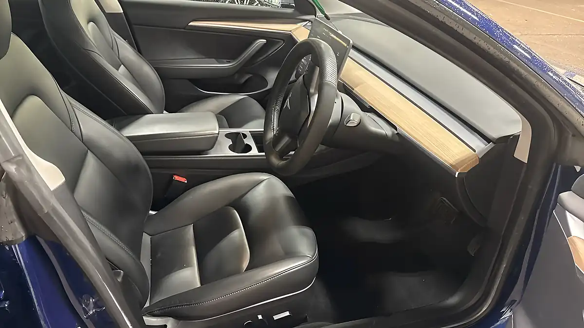 Used 2021 Tesla Model 3 Long Range Blue - Interior and Exterior details 15