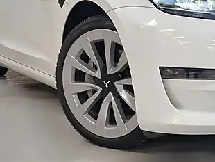 Used 2021 Tesla Model 3 Long Range Pearl White Metallic - Interior and Exterior details 8