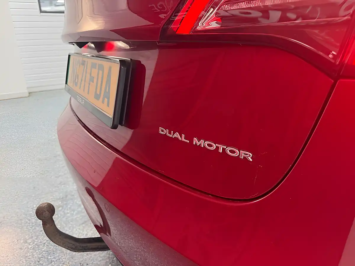 Used 2021 Tesla Model 3 Long Range Red - Interior and Exterior details 10