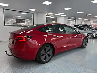 Used 2021 Tesla Model 3 Long Range Red - Interior and Exterior details 2