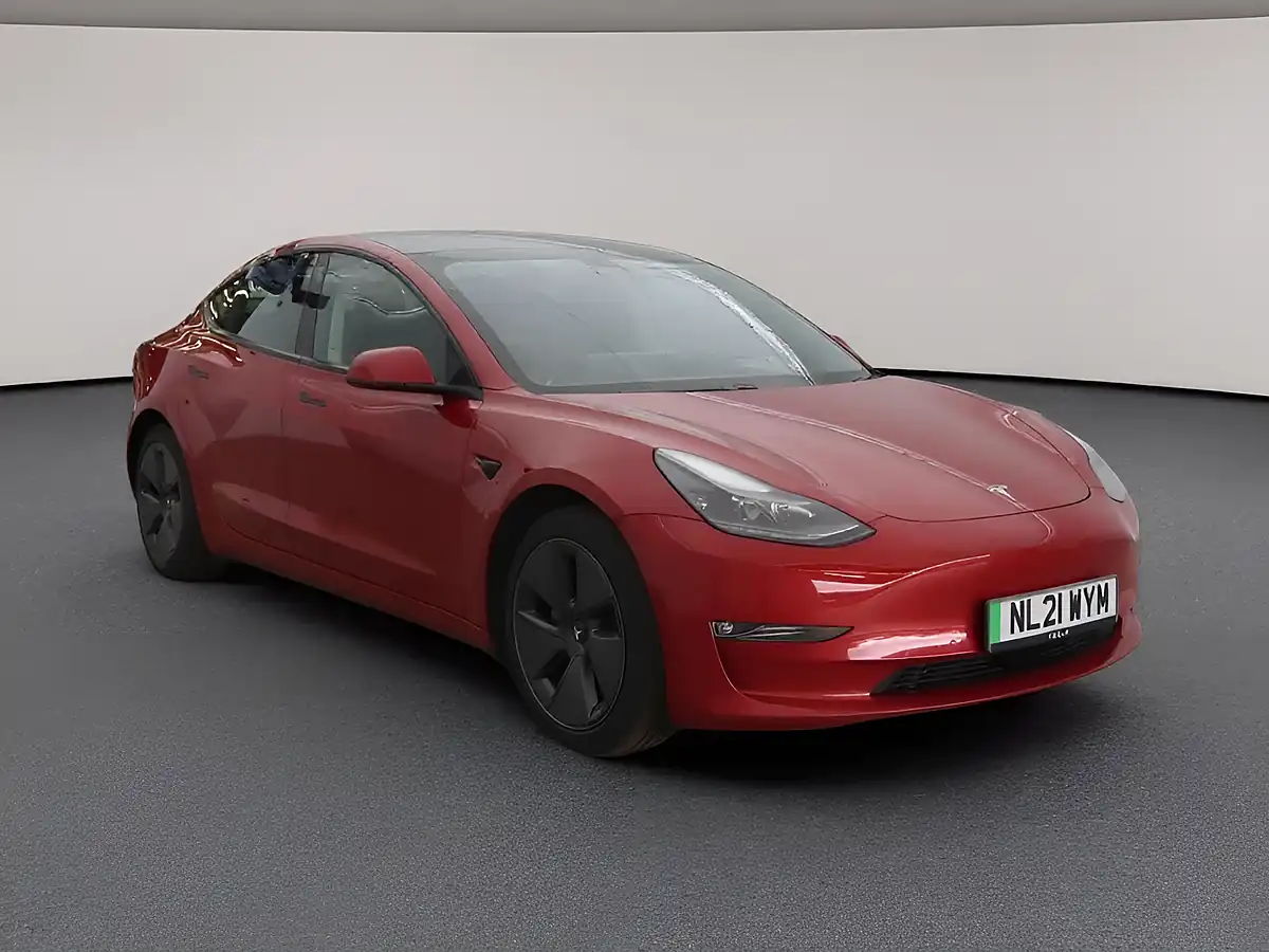 Used 2021 Tesla Model 3 Long Range Red - Front View