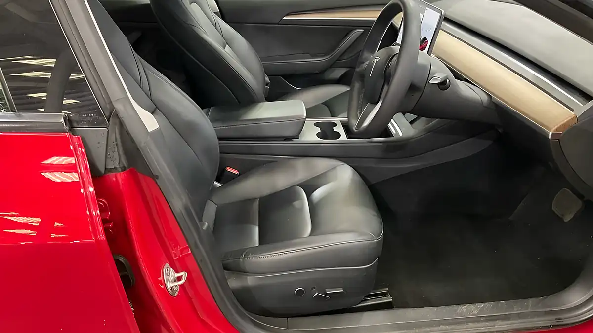 Used 2021 Tesla Model 3 Long Range Red - Interior and Exterior details 9
