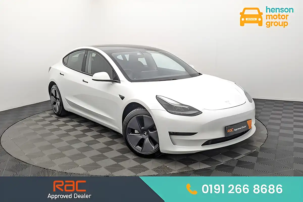 Used 2021 Tesla Model 3 Long Range White - Front View