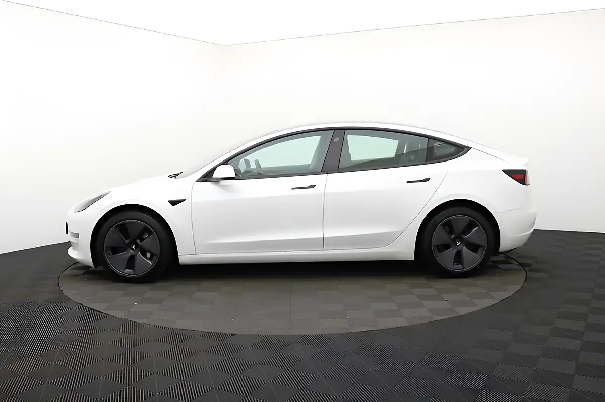 Used 2021 Tesla Model 3 Long Range White - Interior and Exterior details 8