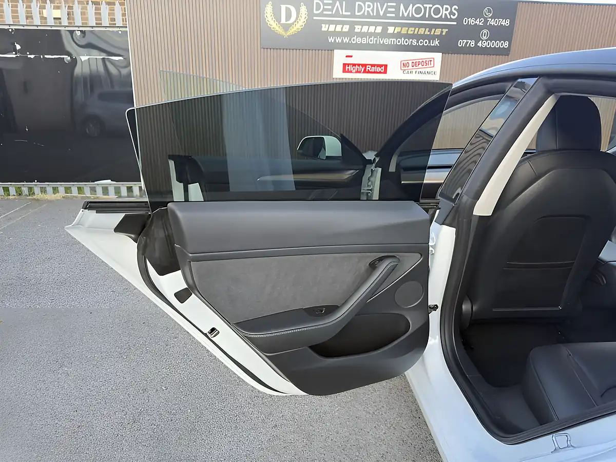 Used 2021 Tesla Model 3 Long Range White - Interior and Exterior details 13