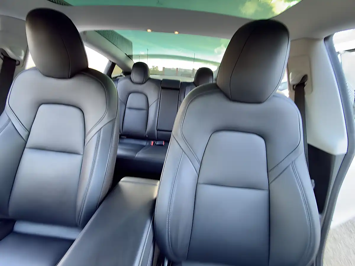 Used 2021 Tesla Model 3 Long Range White - Interior and Exterior details 18