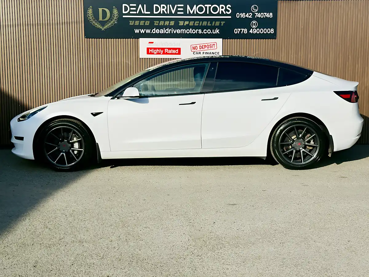 Used 2021 Tesla Model 3 Long Range White - Interior and Exterior details 4