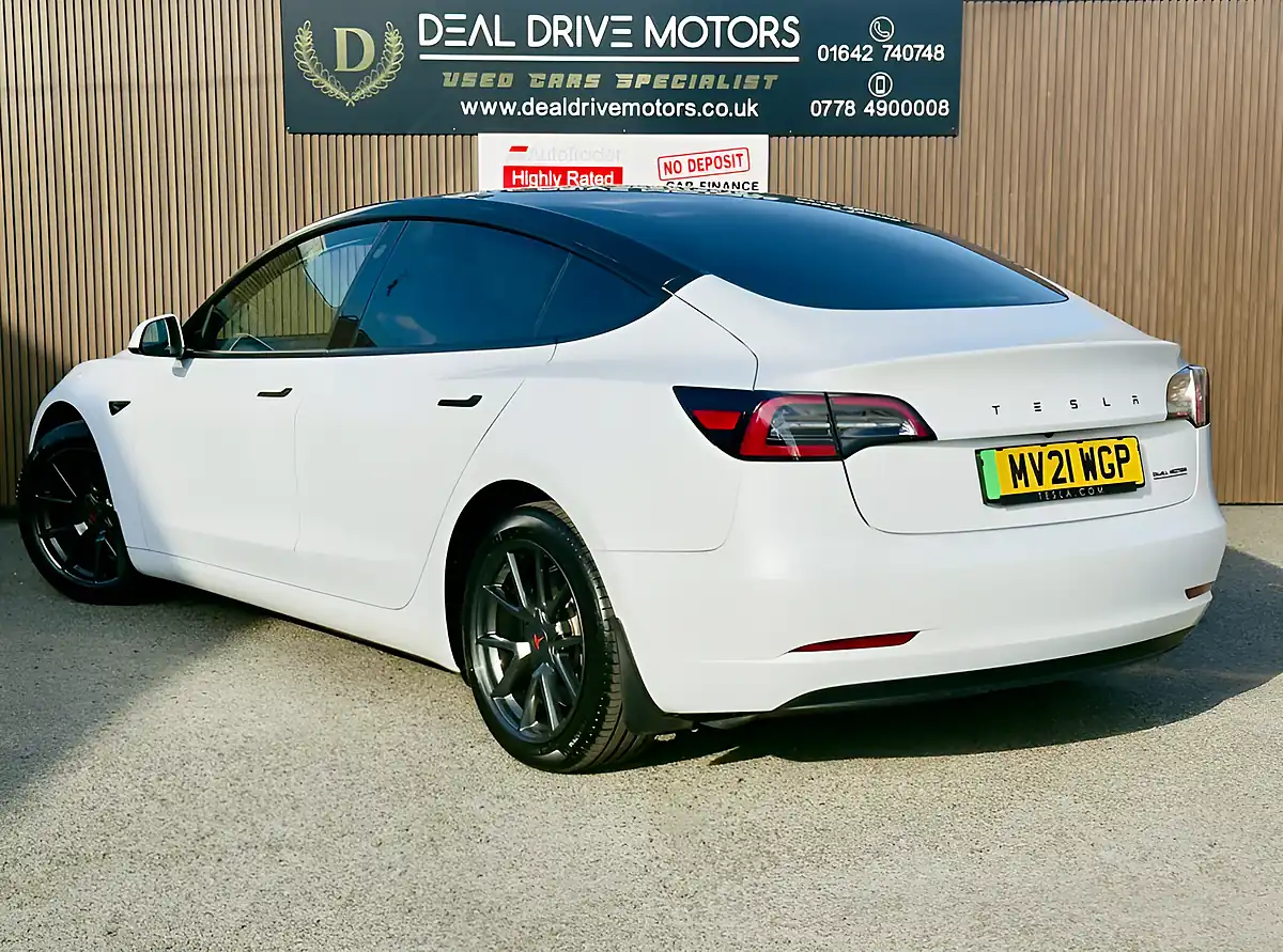 Used 2021 Tesla Model 3 Long Range White - Interior and Exterior details 5