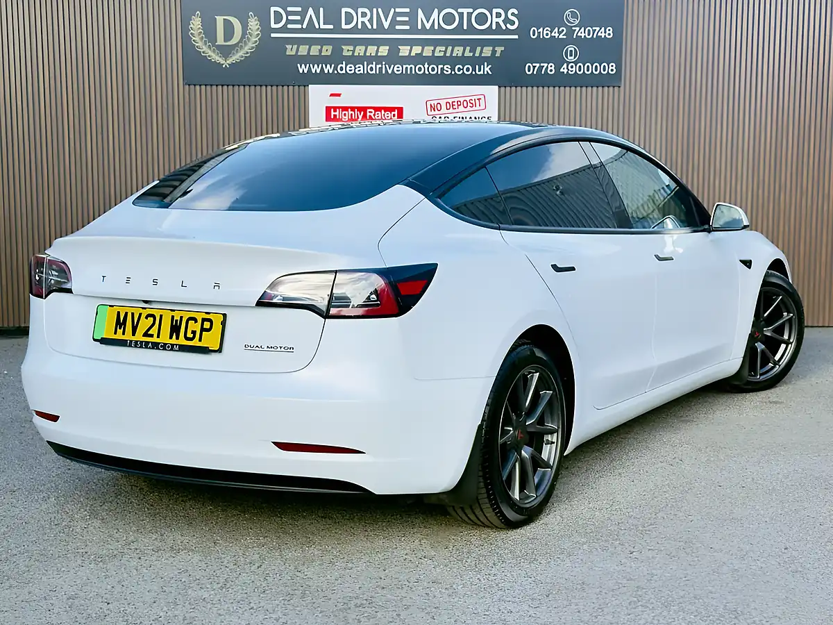 Used 2021 Tesla Model 3 Long Range White - Interior and Exterior details 7