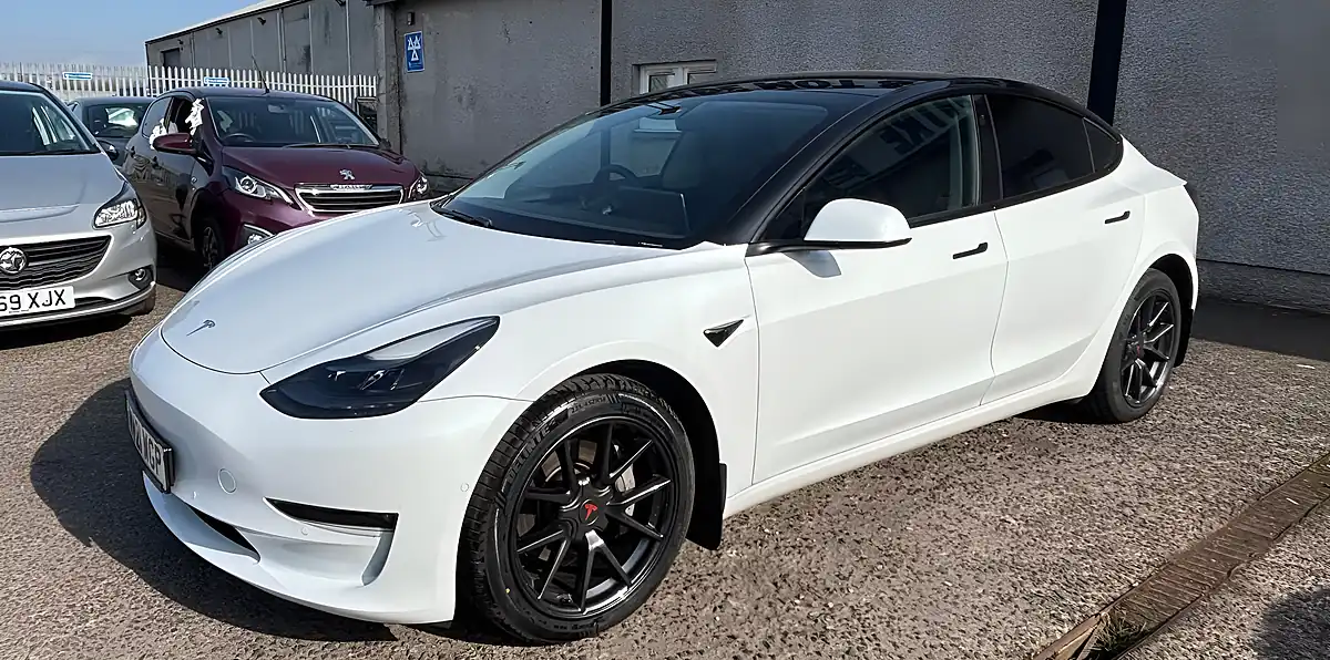 Used 2021 Tesla Model 3 Long Range White - Interior and Exterior details 16