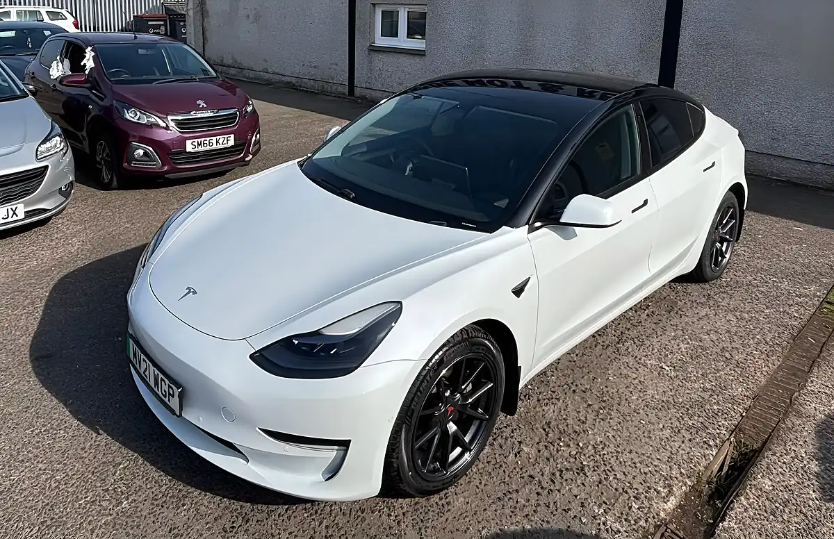 Used 2021 Tesla Model 3 Long Range White - Interior and Exterior details 6