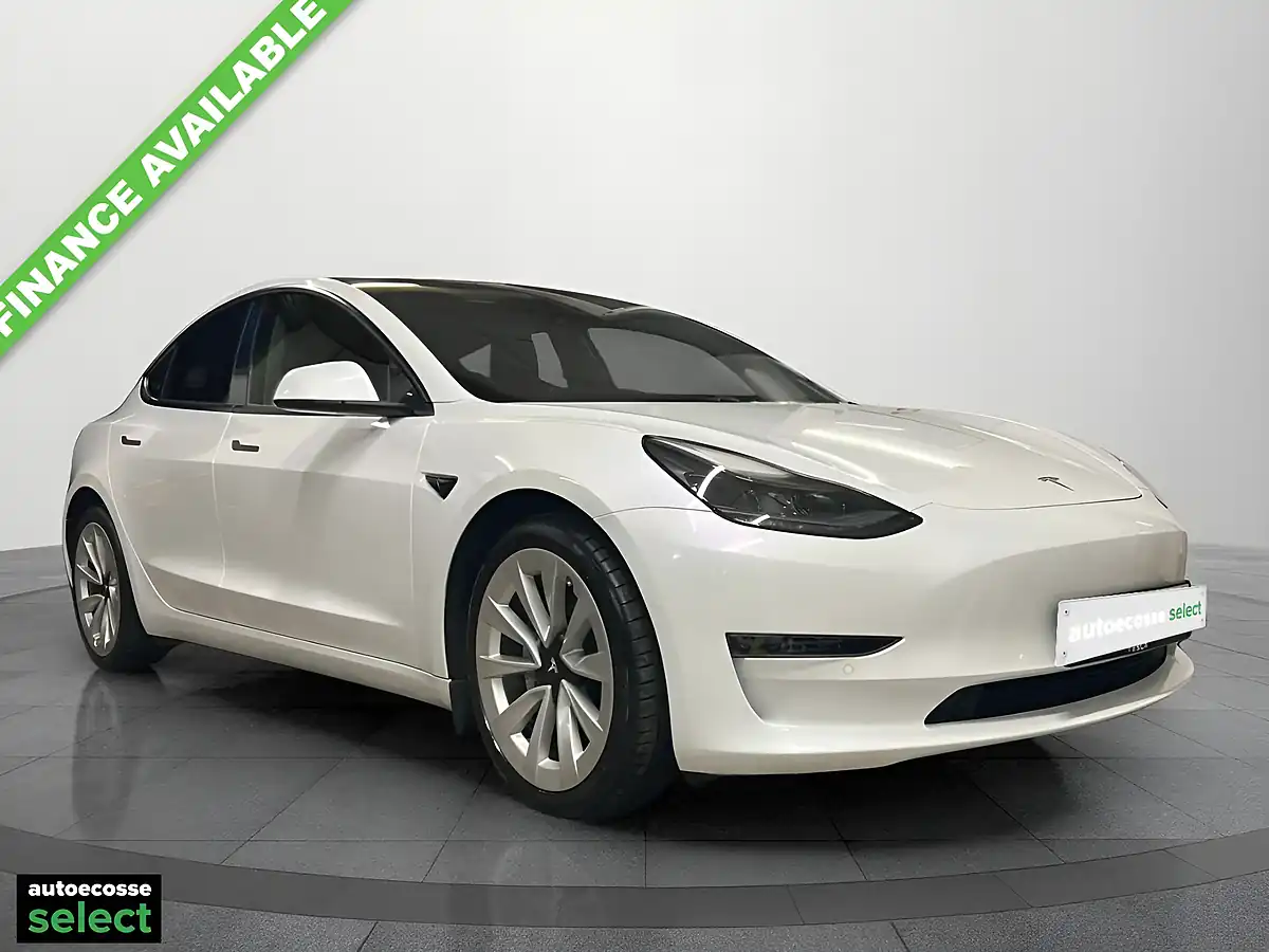 Used 2021 Tesla Model 3 Long Range White - Front View