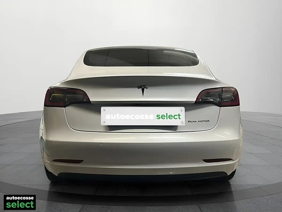 Used 2021 Tesla Model 3 Long Range White - Interior and Exterior details 10