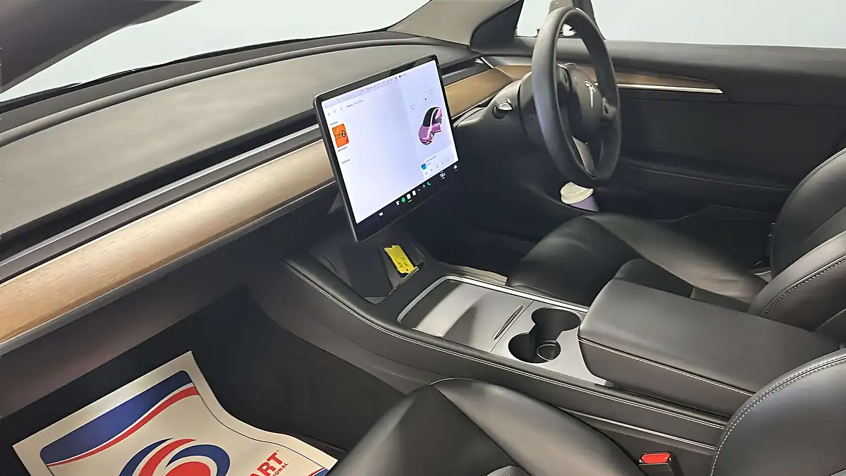 Used 2021 Tesla Model 3 Long Range White - Interior and Exterior details 14
