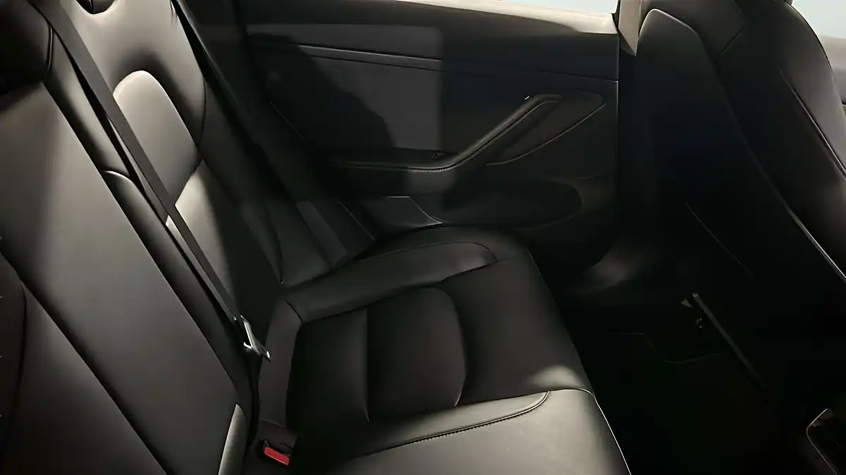 Used 2021 Tesla Model 3 Long Range White - Interior and Exterior details 19