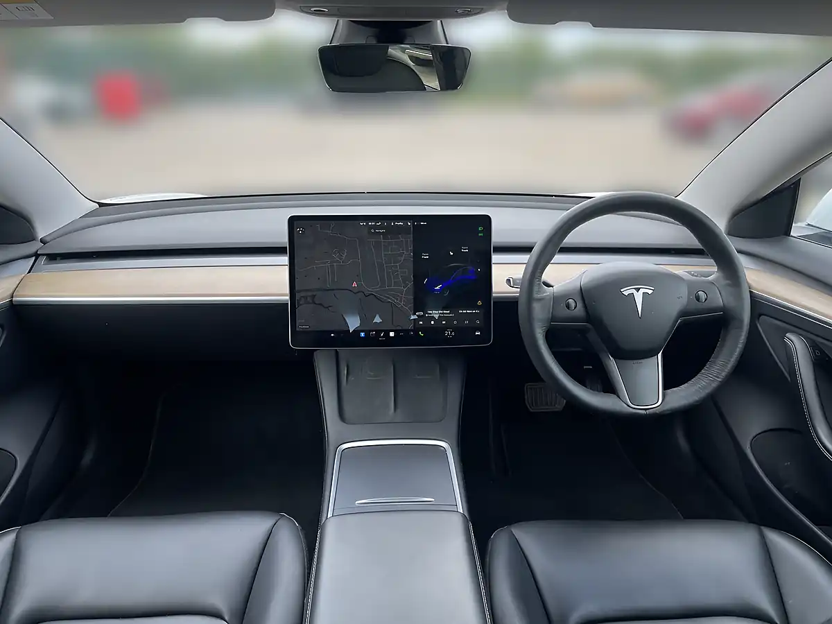Used 2021 Tesla Model 3 Long Range White - Interior and Exterior details 12
