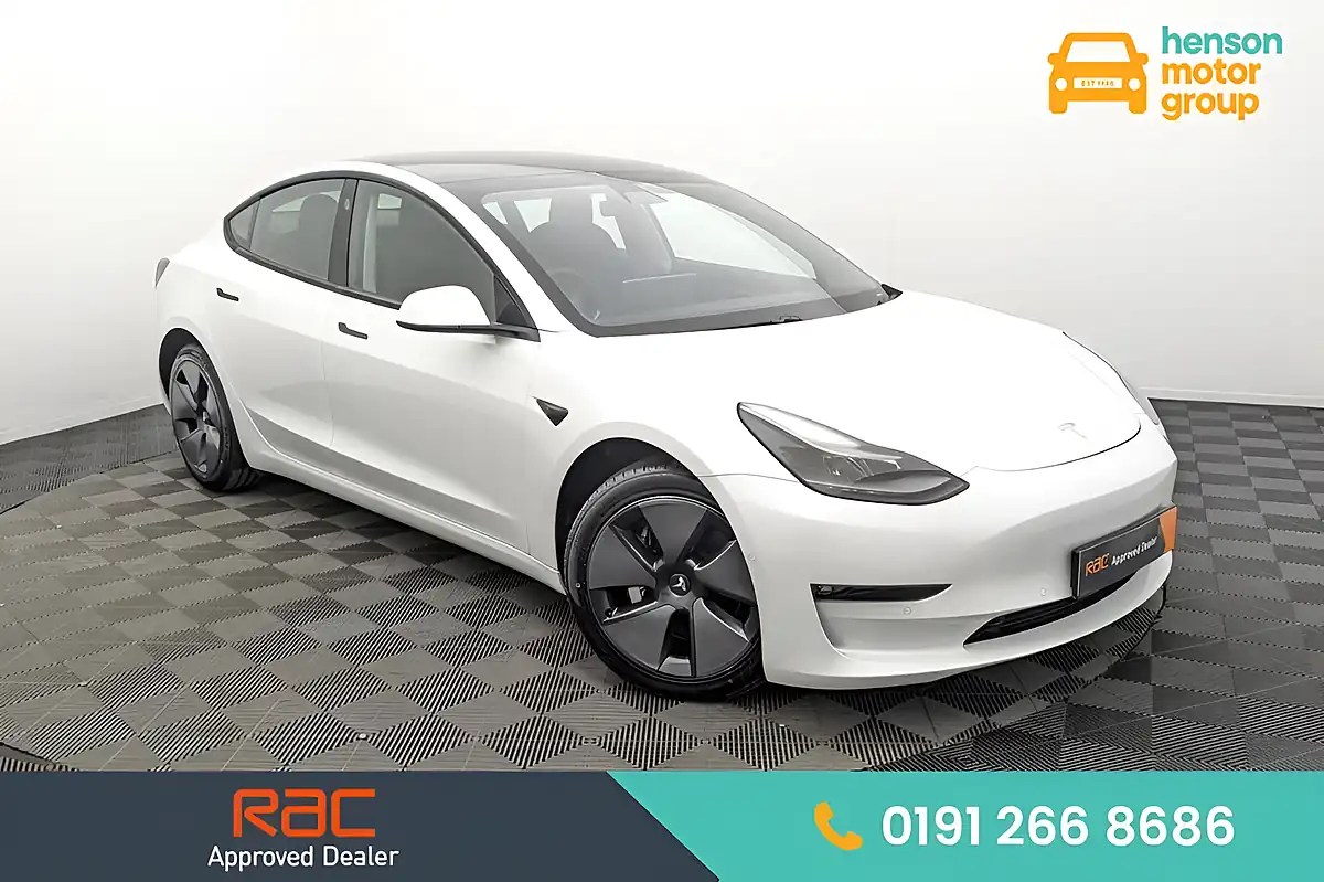 Used 2021 Tesla Model 3 Long Range White - Front View