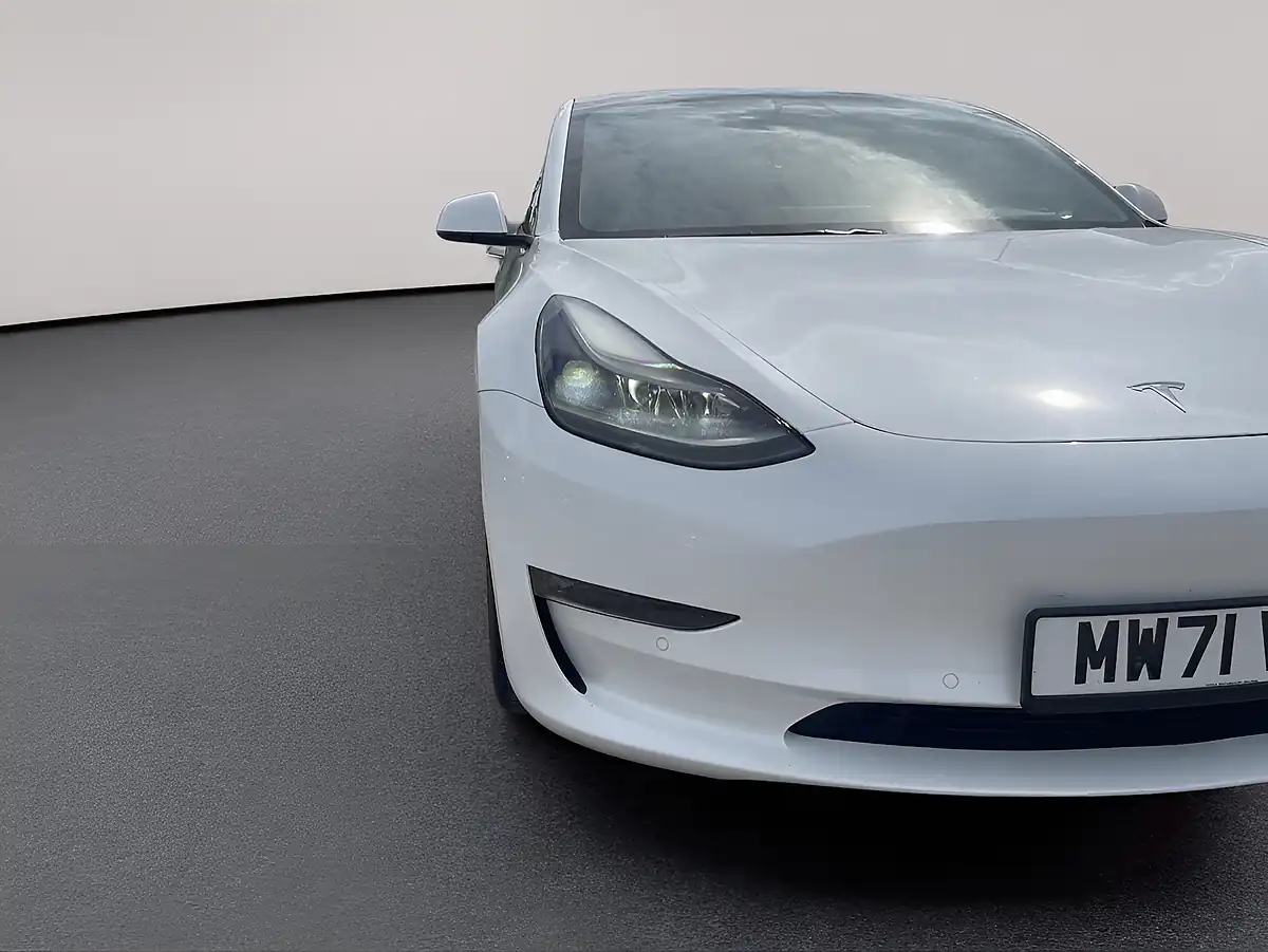 Used 2021 Tesla Model 3 Long Range White - Interior and Exterior details 7