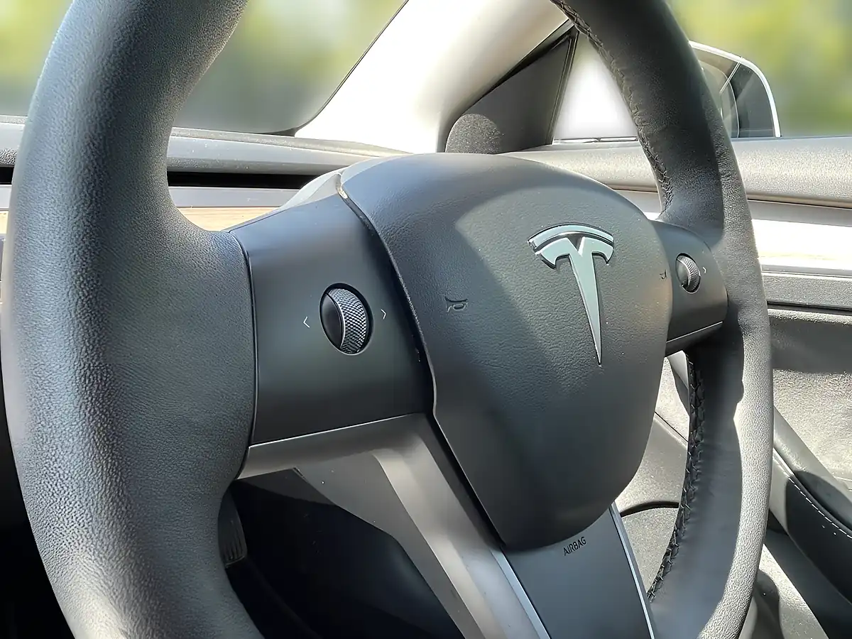 Used 2021 Tesla Model 3 Long Range White - Interior and Exterior details 4