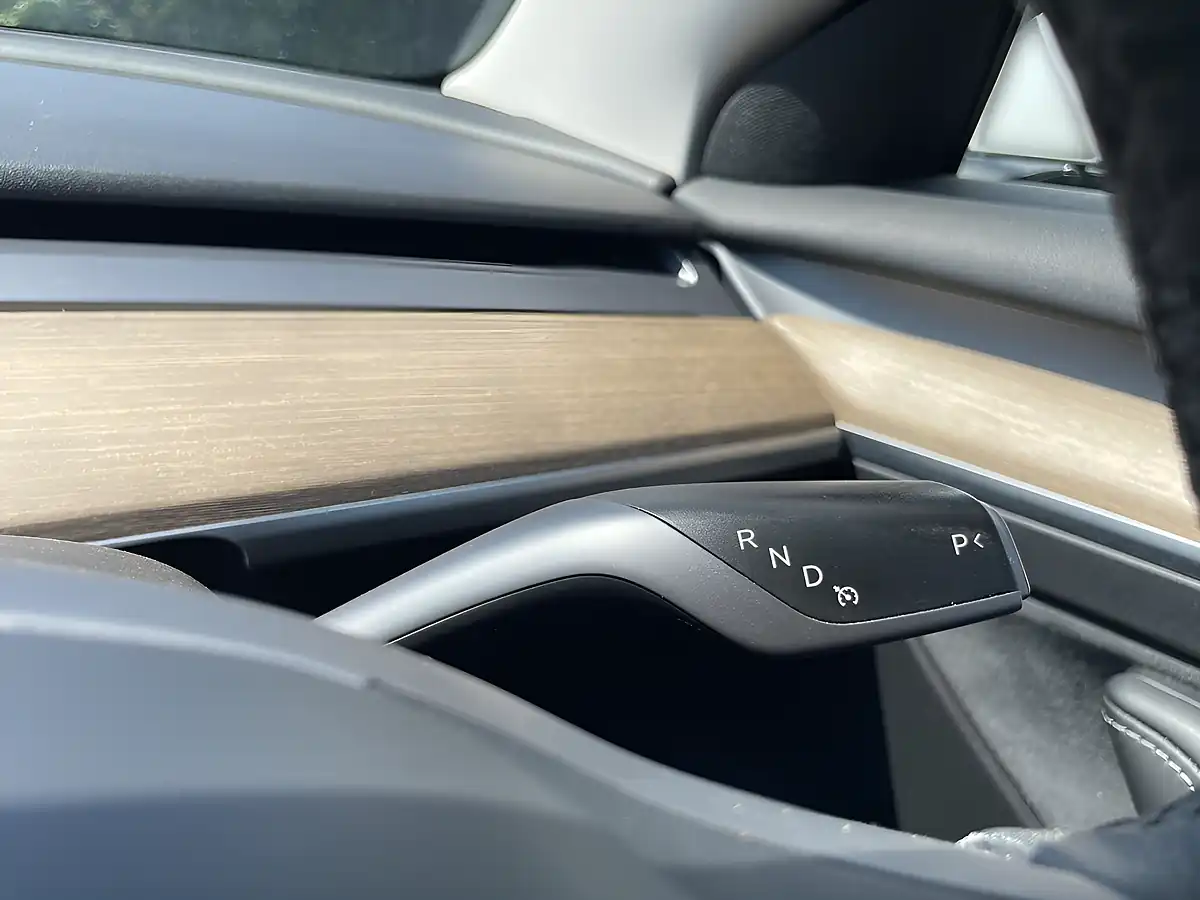 Used 2021 Tesla Model 3 Long Range White - Interior and Exterior details 9