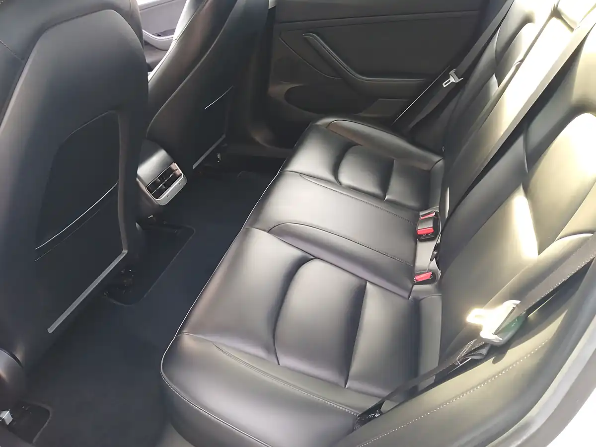 Used 2021 Tesla Model 3 Long Range White - Interior and Exterior details 10