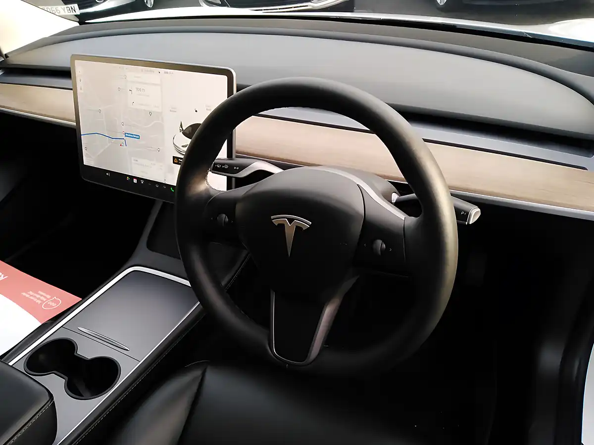 Used 2021 Tesla Model 3 Long Range White - Interior and Exterior details 11