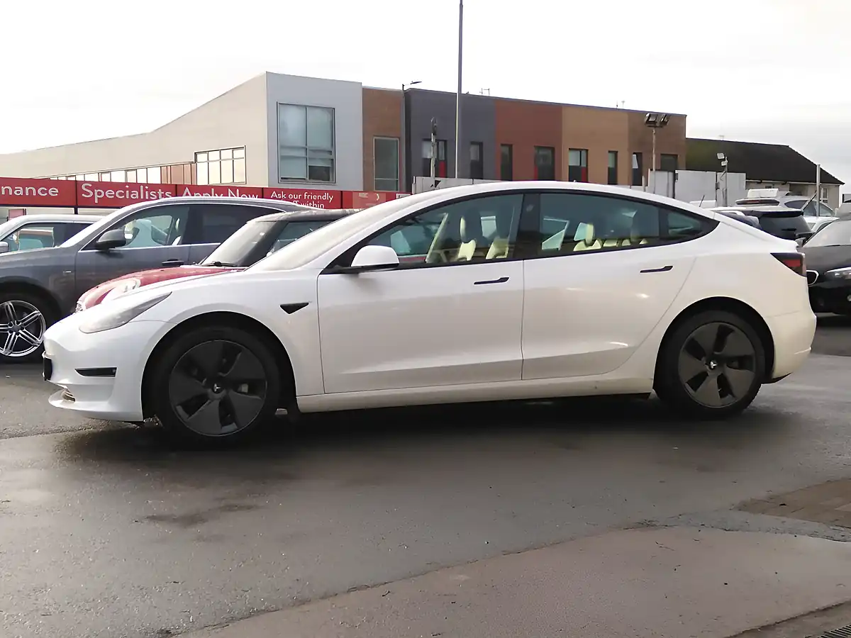 Used 2021 Tesla Model 3 Long Range White - Interior and Exterior details 6