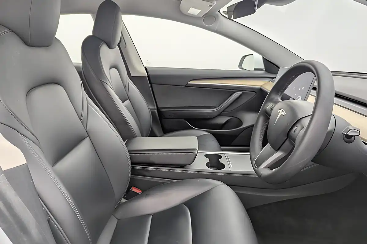 Used 2021 Tesla Model 3 Long Range White - Interior and Exterior details 9