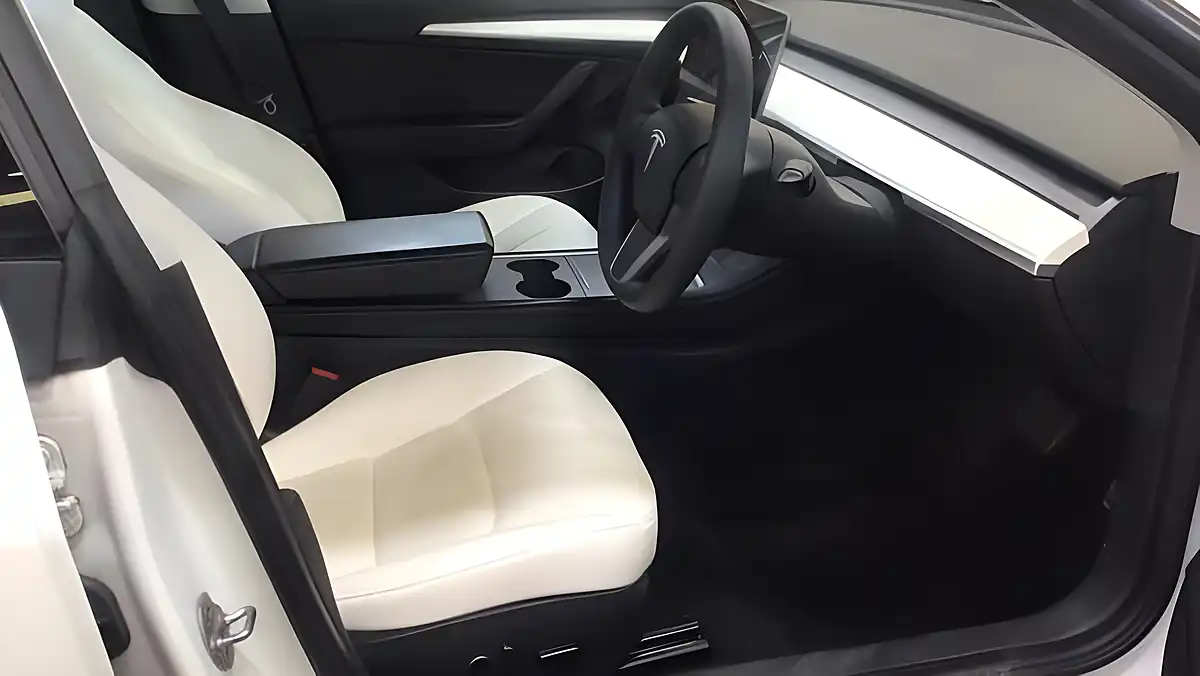 Used 2021 Tesla Model 3 Long Range White - Interior and Exterior details 10