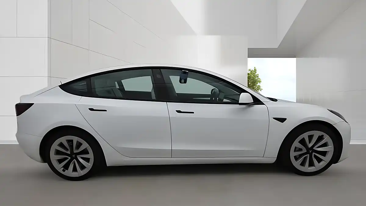 Used 2021 Tesla Model 3 Long Range White - Interior and Exterior details 5