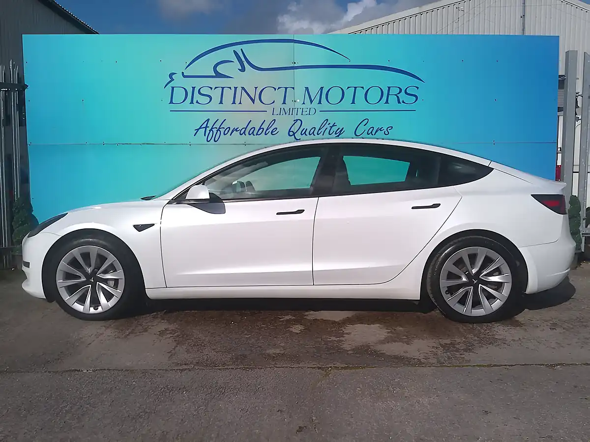 Used 2021 Tesla Model 3 Long Range White - Interior and Exterior details 8