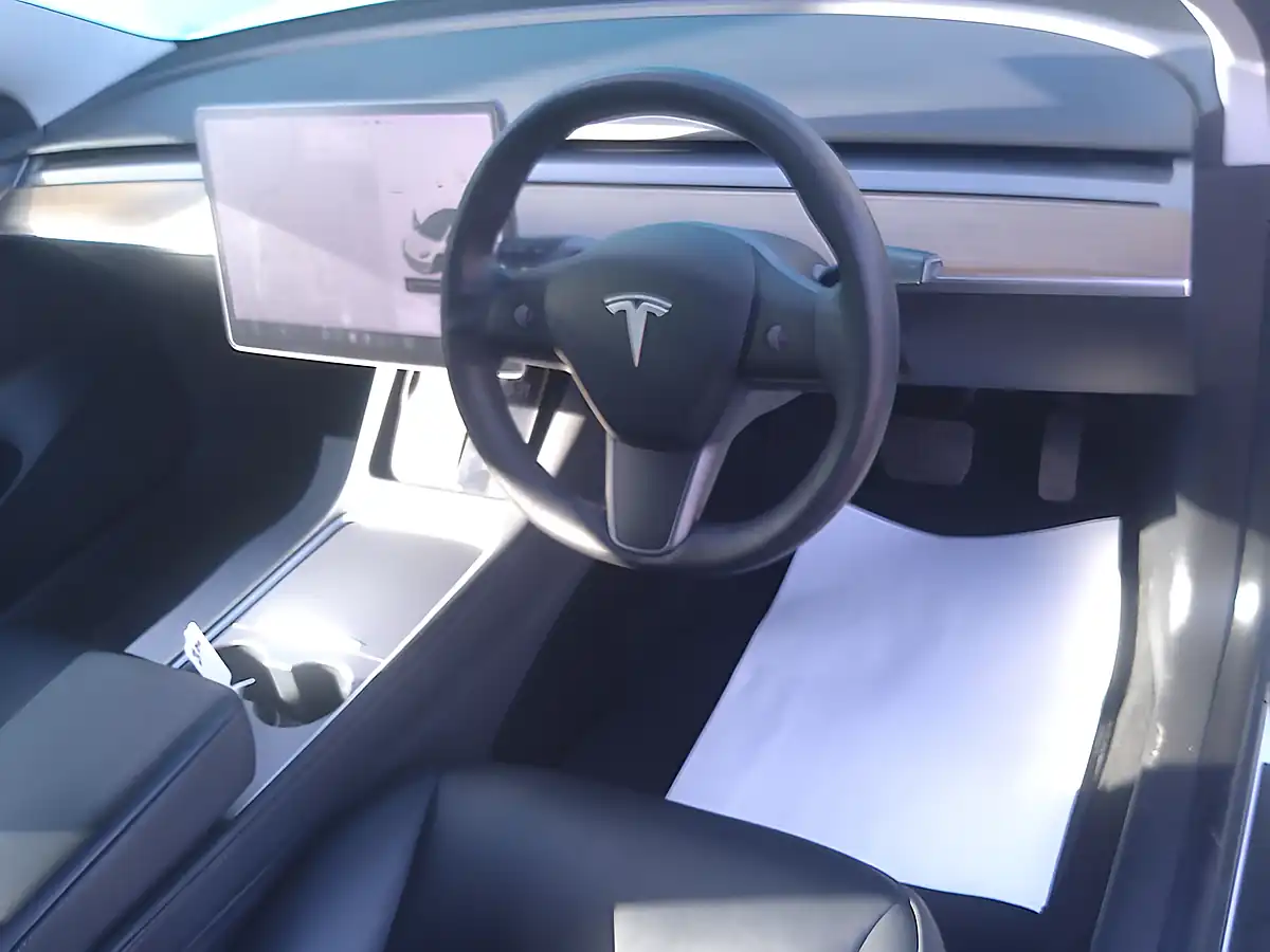 Used 2021 Tesla Model 3 Long Range White - Interior and Exterior details 11