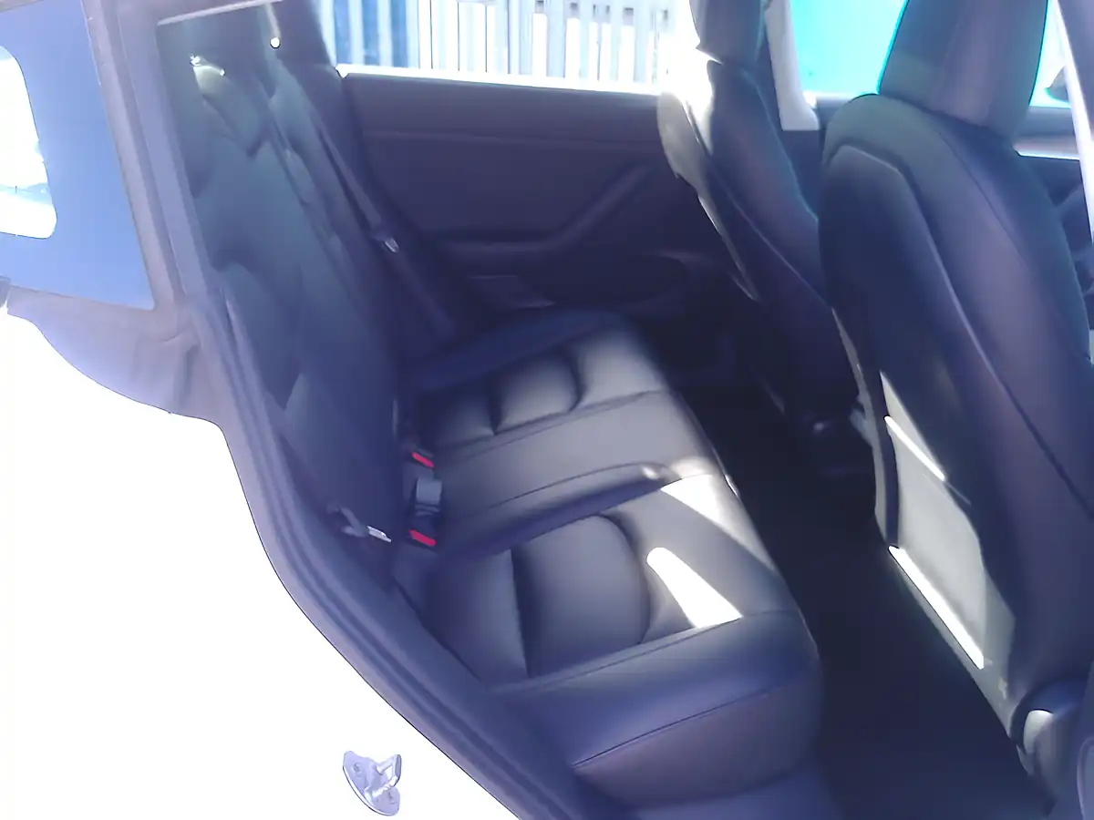Used 2021 Tesla Model 3 Long Range White - Interior and Exterior details 17