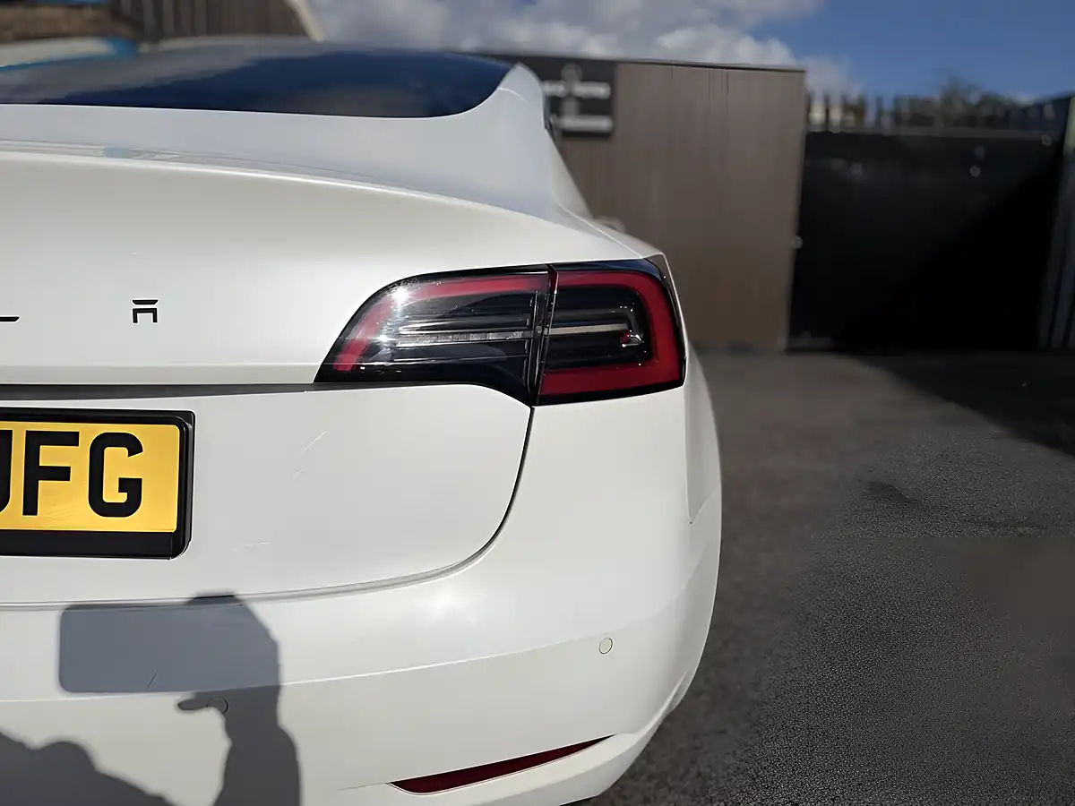 Used 2021 Tesla Model 3 Long Range White - Interior and Exterior details 19